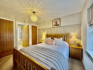 Photo 2- click for photo gallery